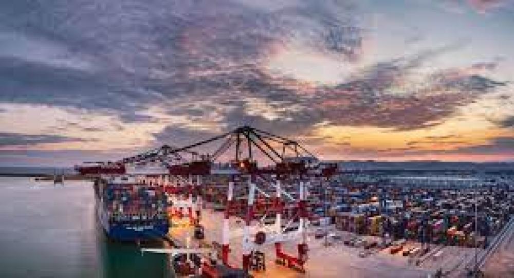 Port congestion balloons box rates on South Korea - Russia trade